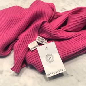 NWT Doncaster Scarf